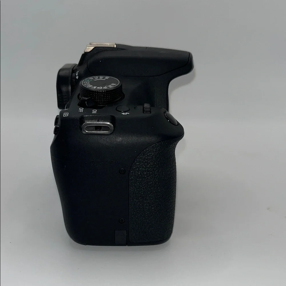 Canon EOS Rebel T5 Black Digital Camera ONLY DSLR